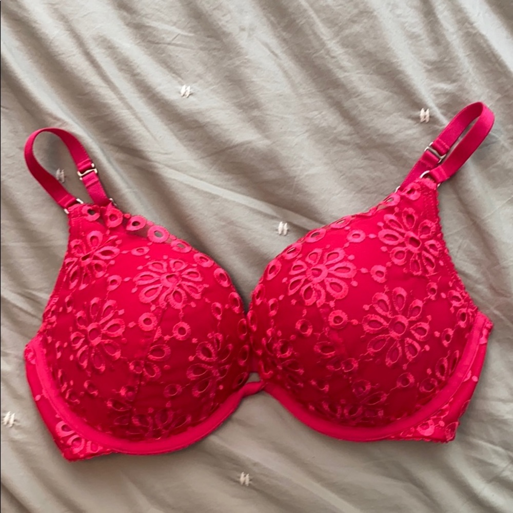Victoria’s Secret Push Up bra 34DD